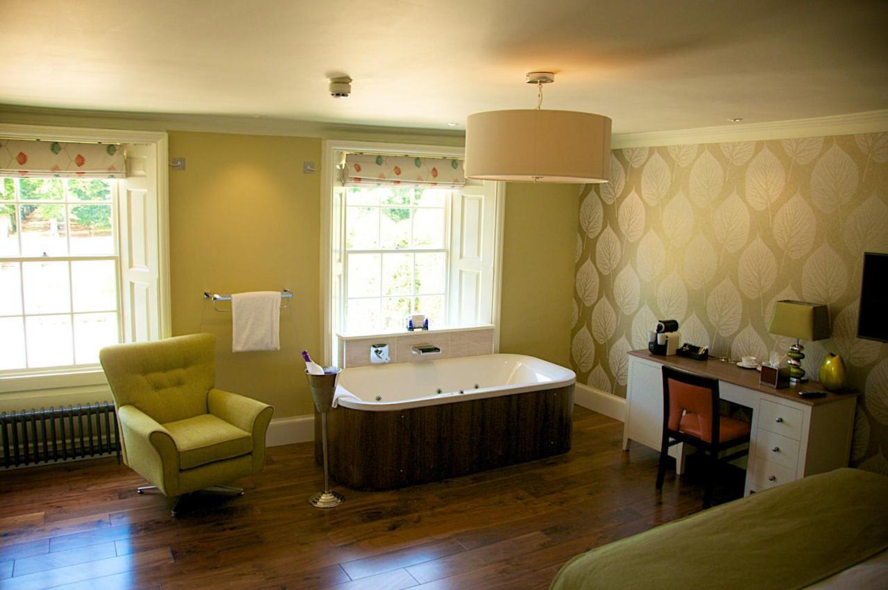 The Oaksmere Hotel 4*